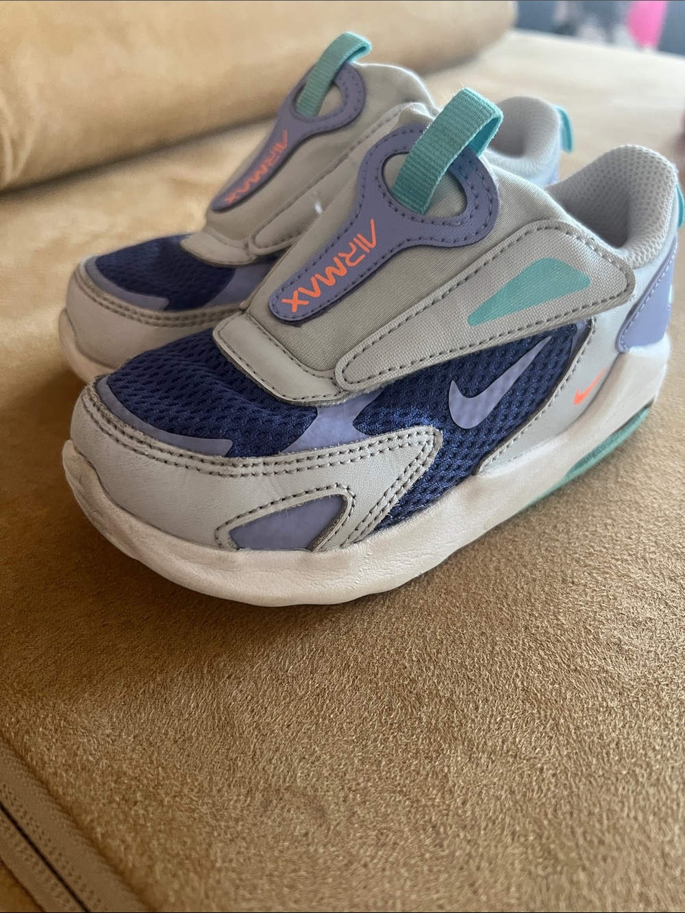 Nike Kids Sneaker - 9c